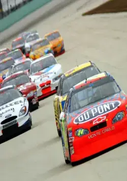 Кадр из Наскар 3D (2004) Кадр 3 из фильма Наскар 3D / NASCAR 3D: The IMAX Experience (2004)