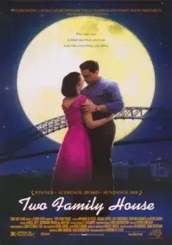 Постер: Дом двух семей / Two Family House (2000)