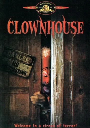 Постер: Дом клоунов / Clownhouse (1988)