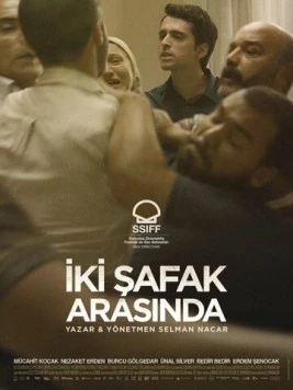 Постер: Между двумя рассветами / Iki Safak Arasinda (2021)